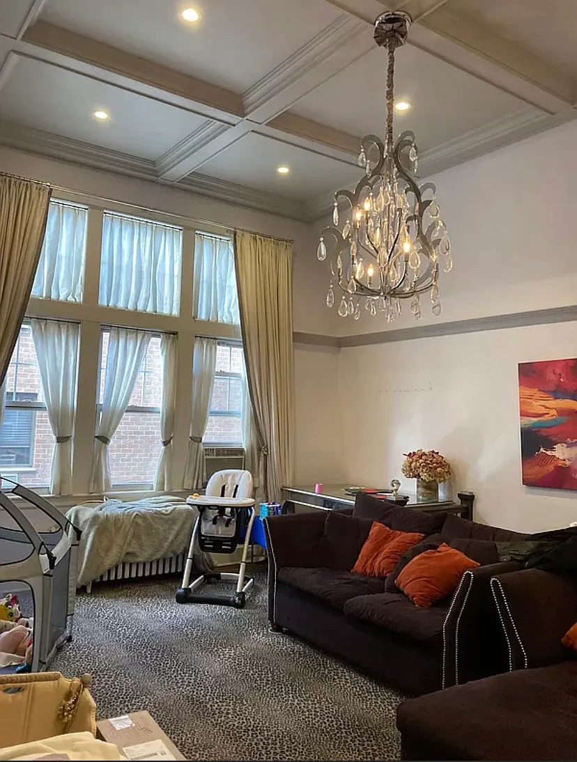1 bed, $2,400 — Photo 1