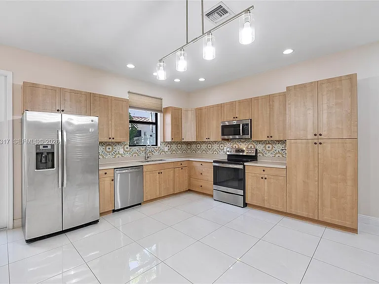 20914 NW 1st Dr — Photo 8