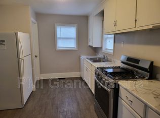 1437 E Garfield Ave, Decatur, IL 62526