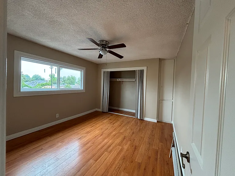 13545 Vanowen St #1 — Photo 8