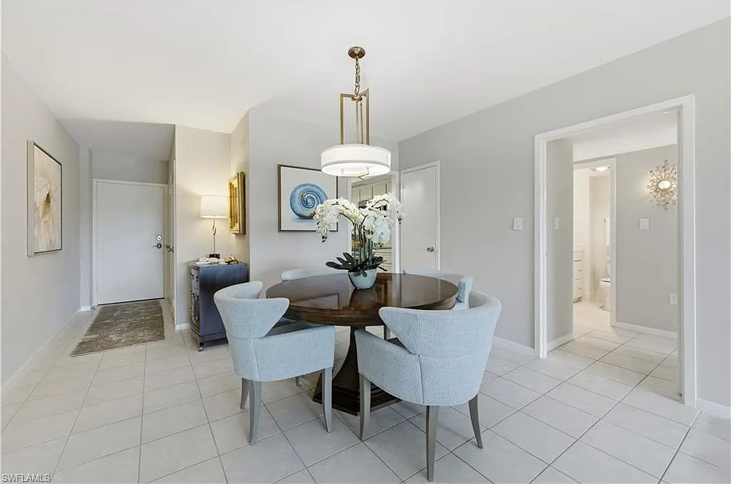2 bed, 2.0 bath, 1300 sqft, $8,000 — Photo 4