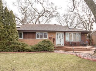 8355 Lockwood Ave, Burbank, IL