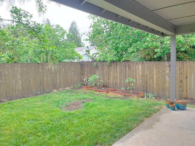 4539 SE 100th Ave — Photo 10