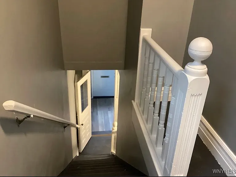 200 W Tupper St #1 — Photo 6