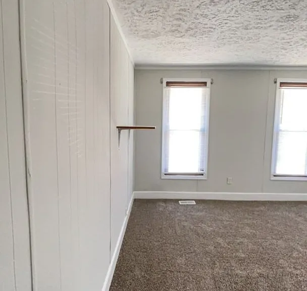 611-613 Oregon St — Photo 7