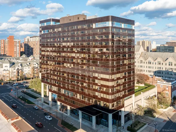 127 Greyrock Place APT 1610, Stamford, CT 06901