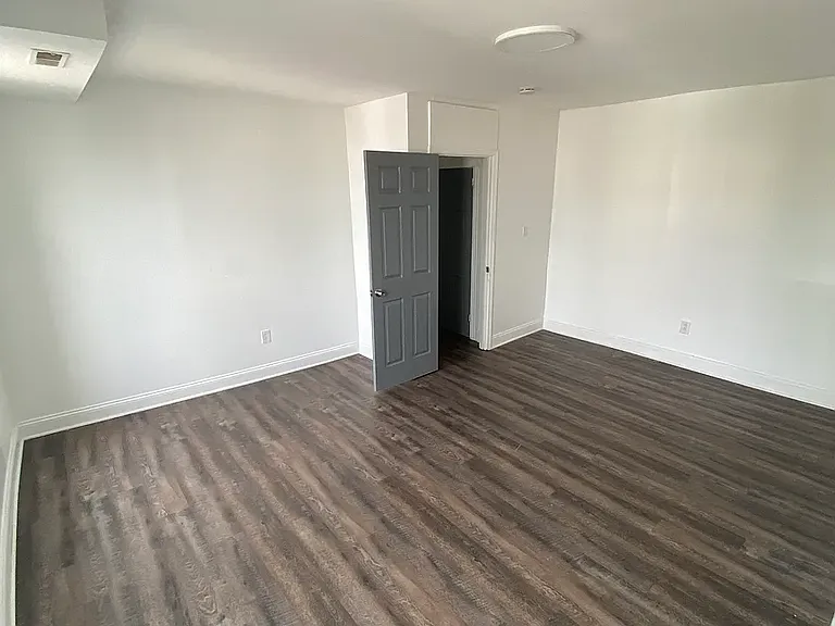 731 Reservoir St #3 — Photo 9