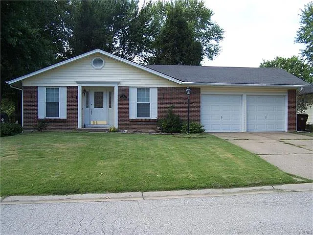 32 Glenna Dr photo 1
