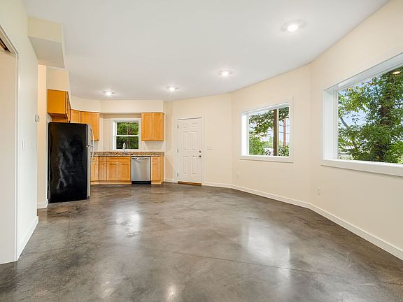2nd image of 50 Logan Ave Unit B