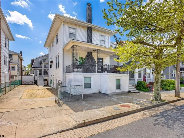 22 N Austin Ave, Ventnor City, NJ 08406