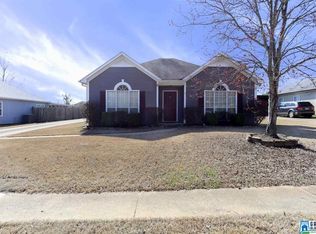 137 Stonehaven Dr, Pelham, AL 35124