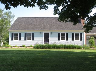 18 Pleasant St, South Deerfield, MA 01373