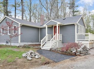 15 Kimball Rd, Amesbury, MA 01913