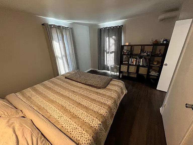 2 bed, 900 sqft, $1,200 — Photo 4