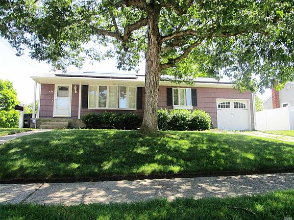 2nd image of 400 Oakwood Ave