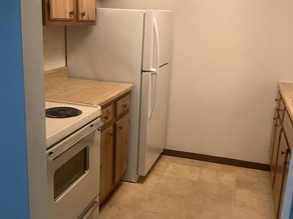 5th image of 1050 Grand Ave #8