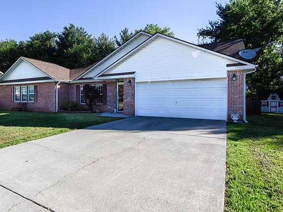2nd image of 2942 Pembroke Pl