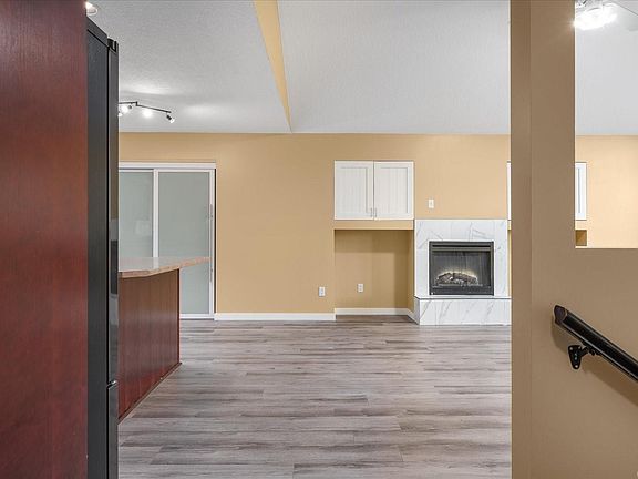 5th image of 74 Ranchview Dr