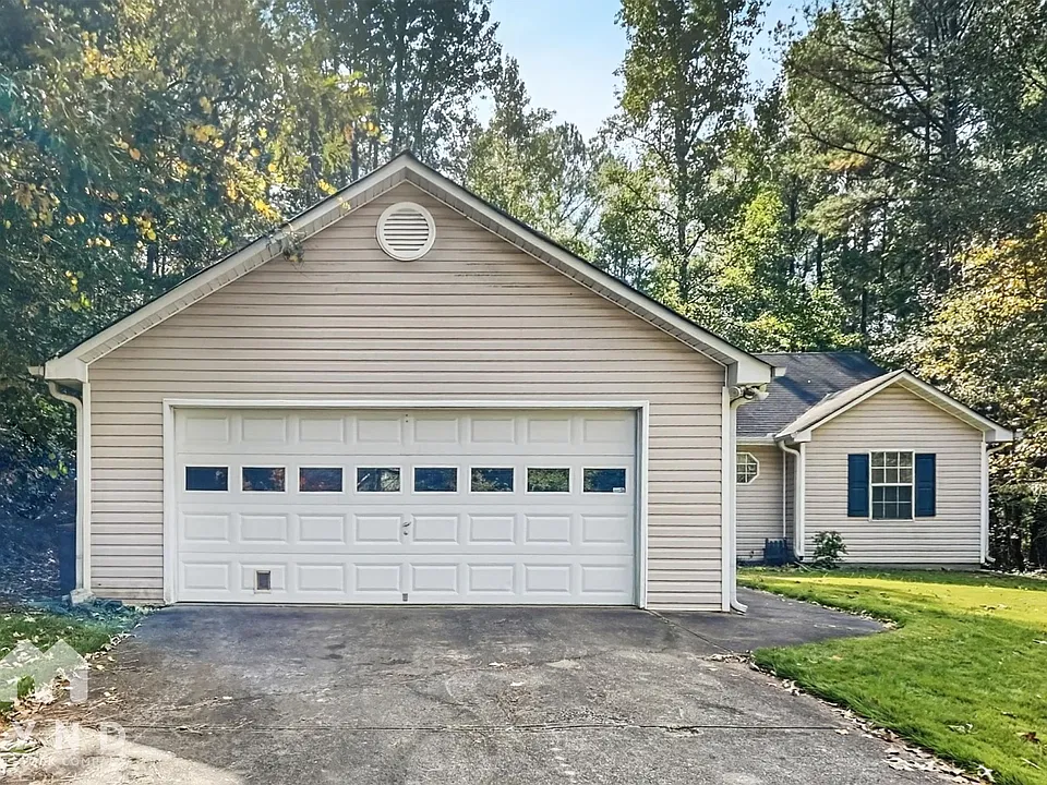 135 Mountain Ct
