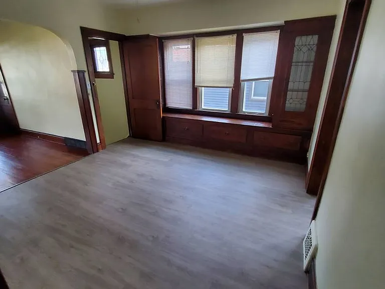 3320 Berea Rd — Photo 13