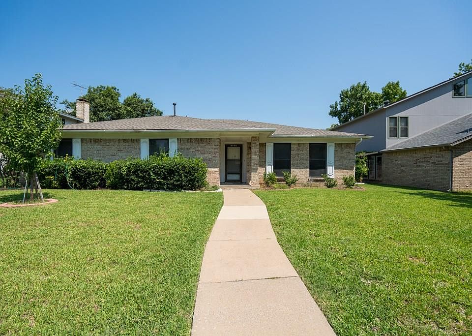 1st image of 1923 Arvada Dr