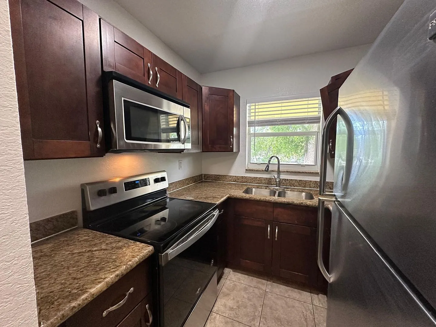 2640 Ivy Apartments LLC — Photo 3