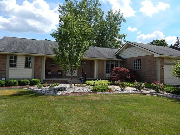 3rd image of 9283 W Scenic Lake Dr