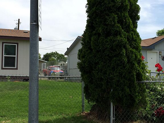 2nd image of 107 N Beech Ave