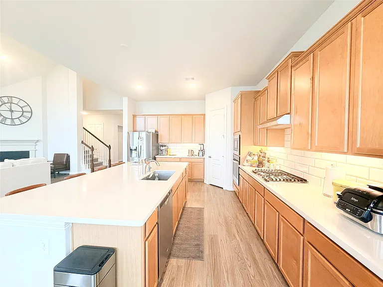 6610 Lake Oasis Dr — Photo 13