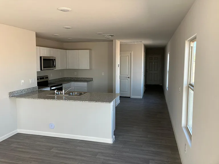 3535 N Cocopa Dr — Photo 3