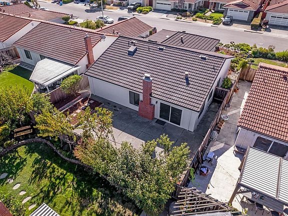4th image of 217 Rosilie St