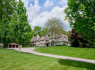 158 Farm St, Dover, MA 02030