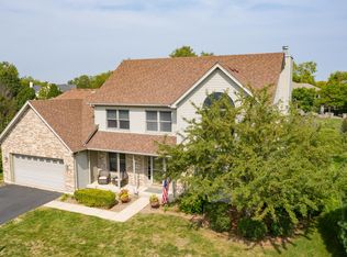 456 Windsor Dr, Oswego, IL