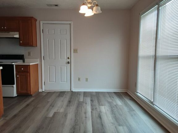 3rd image of 115 Bahia Ln