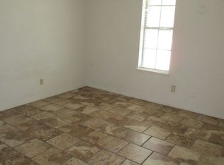 401 E 8th St, Lampasas, TX 76550