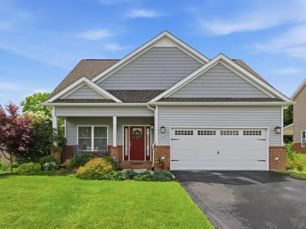 908 Kentwood Dr, Blacksburg, VA 24060