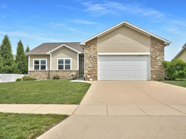 1415 Austin Way, Cedar Falls, IA 50613