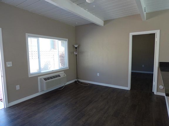 5th image of 632 Mesa Dr