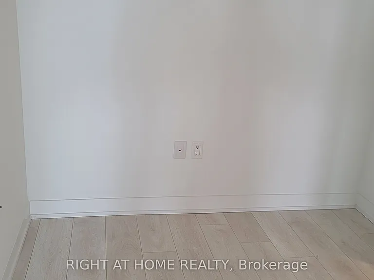 15 Queens Quay E #2404 — Photo 13