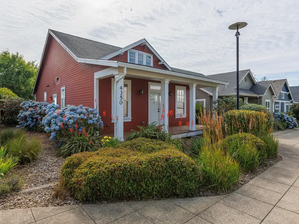 4350 SE Fleming St, Newport, OR 97366