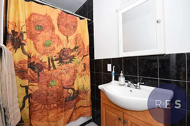 Rented by RES New York