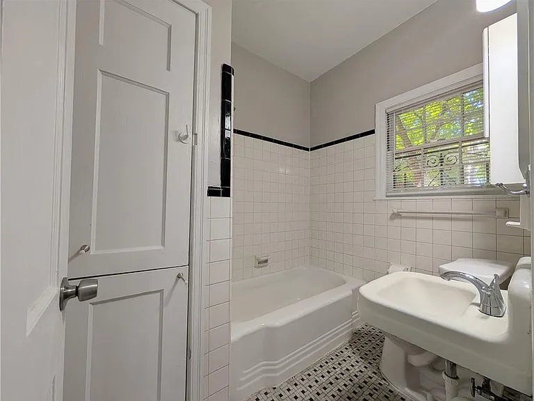 3548 E Main St #2 — Photo 12