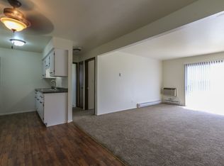 442 Hartwell St #5H, Elkhorn, WI 53121