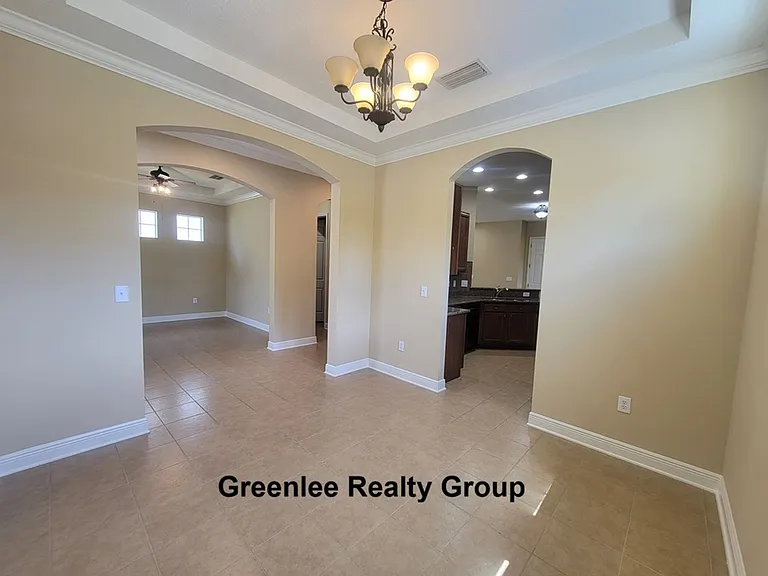 10418 Fenceline Rd — Photo 7