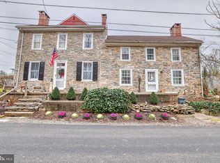 2 Water St, Hulmeville, PA 19047