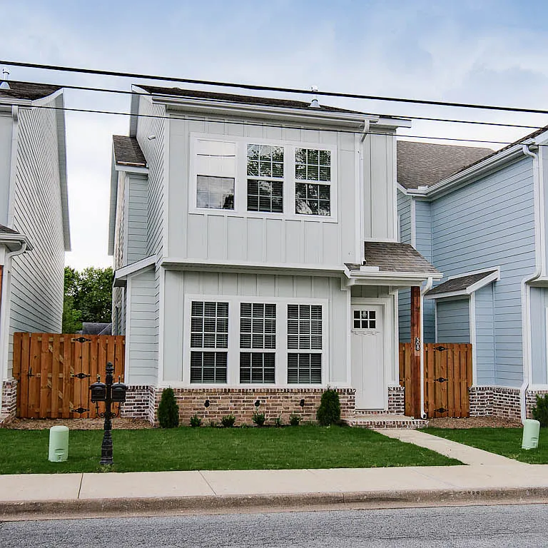 508 W Persimmon St - 1 — Photo 1