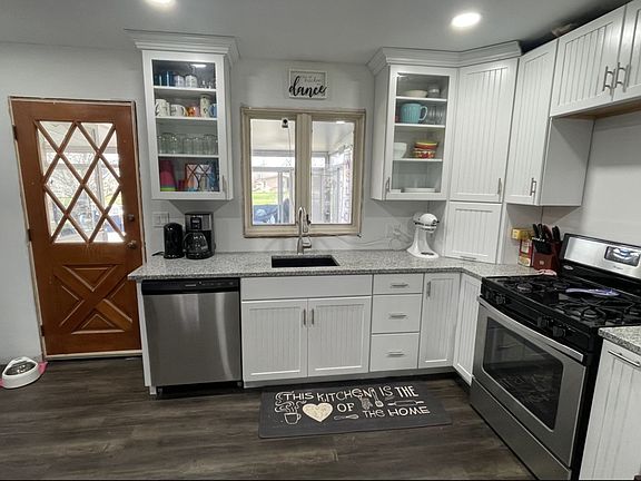 4th image of 23337 Shorelane Ct