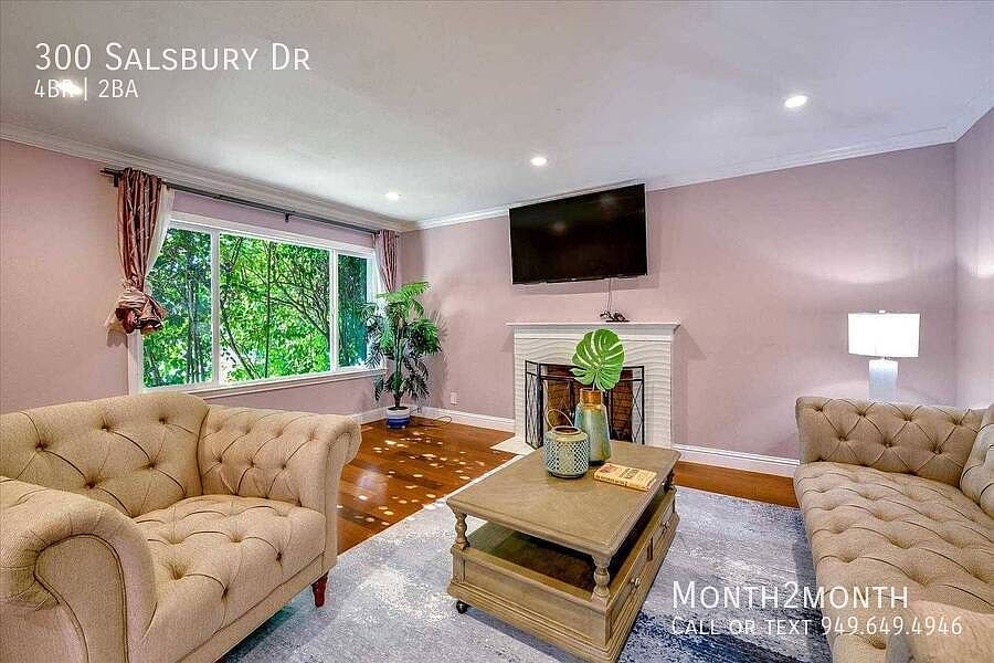 1st image of 300 Salsbury Dr