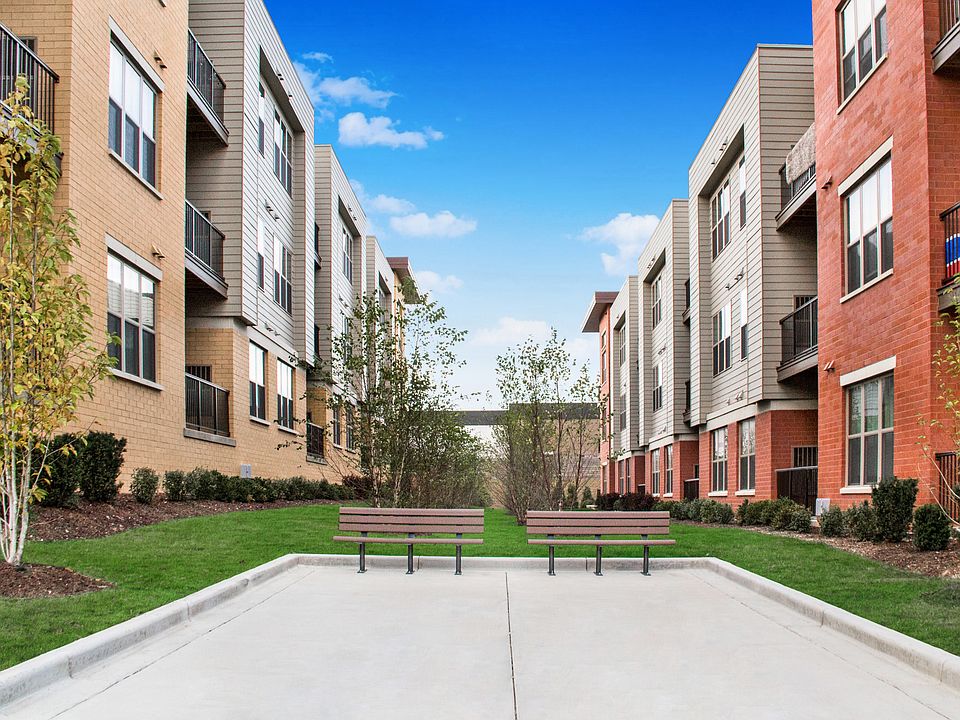 The Junction Apartments Patio