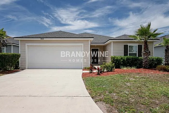 1832 James Madison Ct — Photo 2